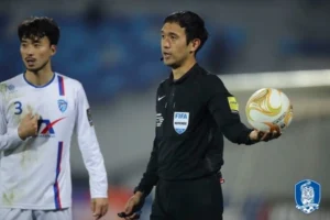 Trọng Tài FIFA Người Hàn Quốc Kim Woo-sung Điều Hành Derby Hà Nội